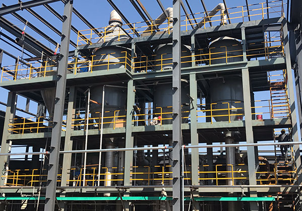 宁夏三效蒸发器处理饲料废水项目工程安装现场